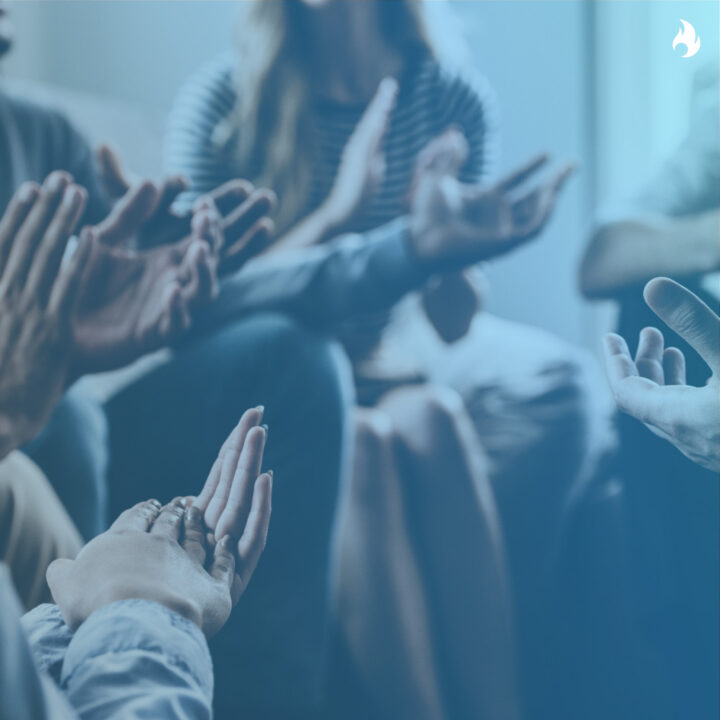 News thumbnail of a group of people applauding